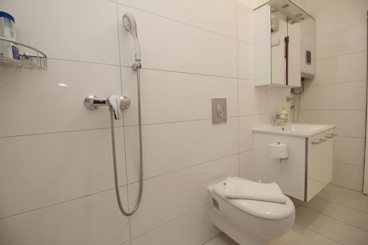 Apartment Svid Ровинь Экстерьер фото